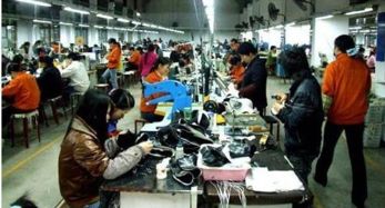adidas宣布将部分生产线撤中国是怎么回事